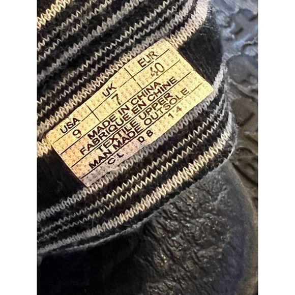 Sanuk Yoga Sling 2 size 9 Slip on Sandals Shoes Black White Flip Flop Thongs - Picture 3 of 6